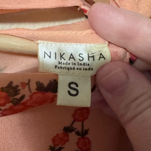 Nikasha by Anthropologie pink ruffle edge blouse Size Small - Picture 5 of 12